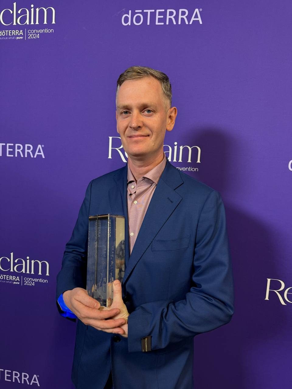 Алексей Валяев на Глобальной конвенции dōTERRA Reclaim, сентябрь 2024